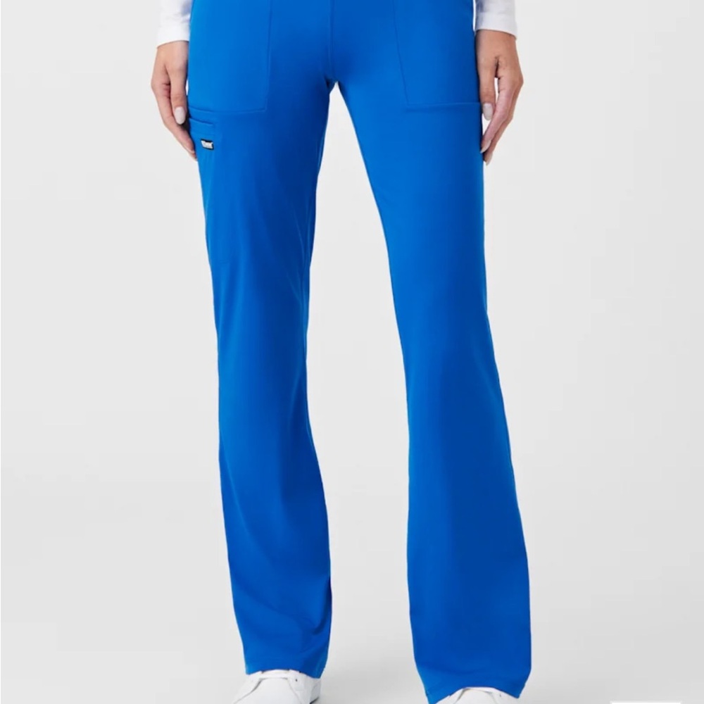 Scrub pants 
Greys Anatomy Knit Stretch
Swift 5-Pocket Flare Cargo Pant